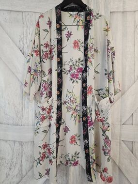 Time and Tru Khaki Safari Floral Kimono (12-14)